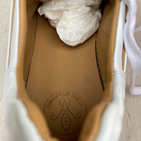 Royal Albartross - Picture 11 of 11